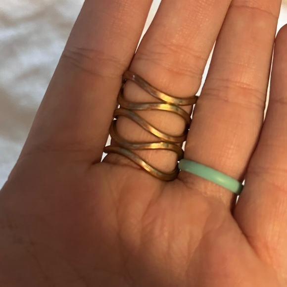 TWIST DESIGN RING - Picture 2 of 5